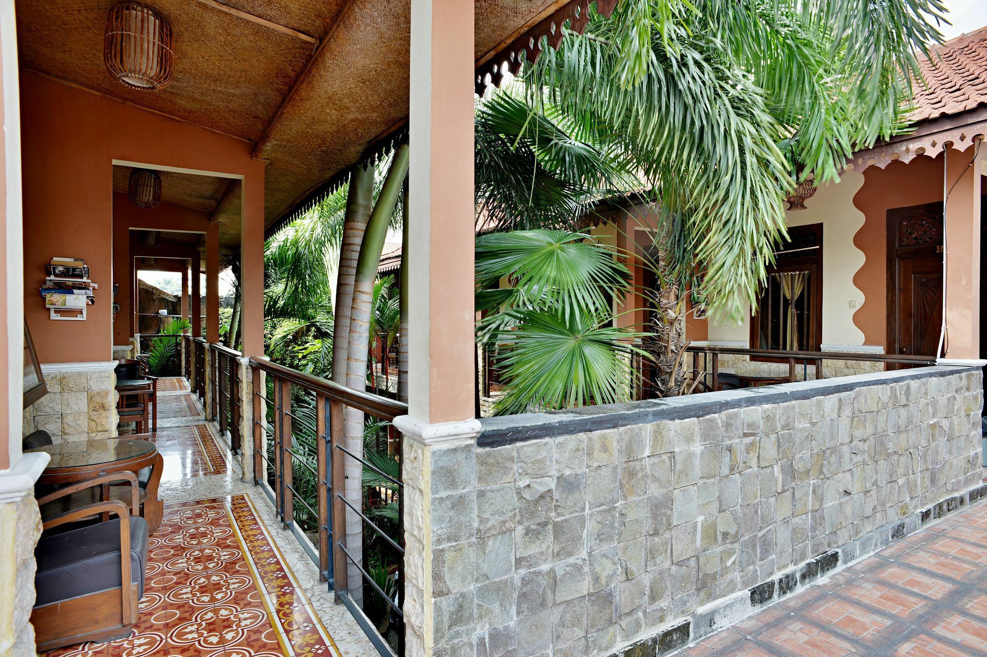 Zen Rooms Malioboro Sosrowijayan Wetan ยอกยาการ์ตา ภายนอก รูปภาพ