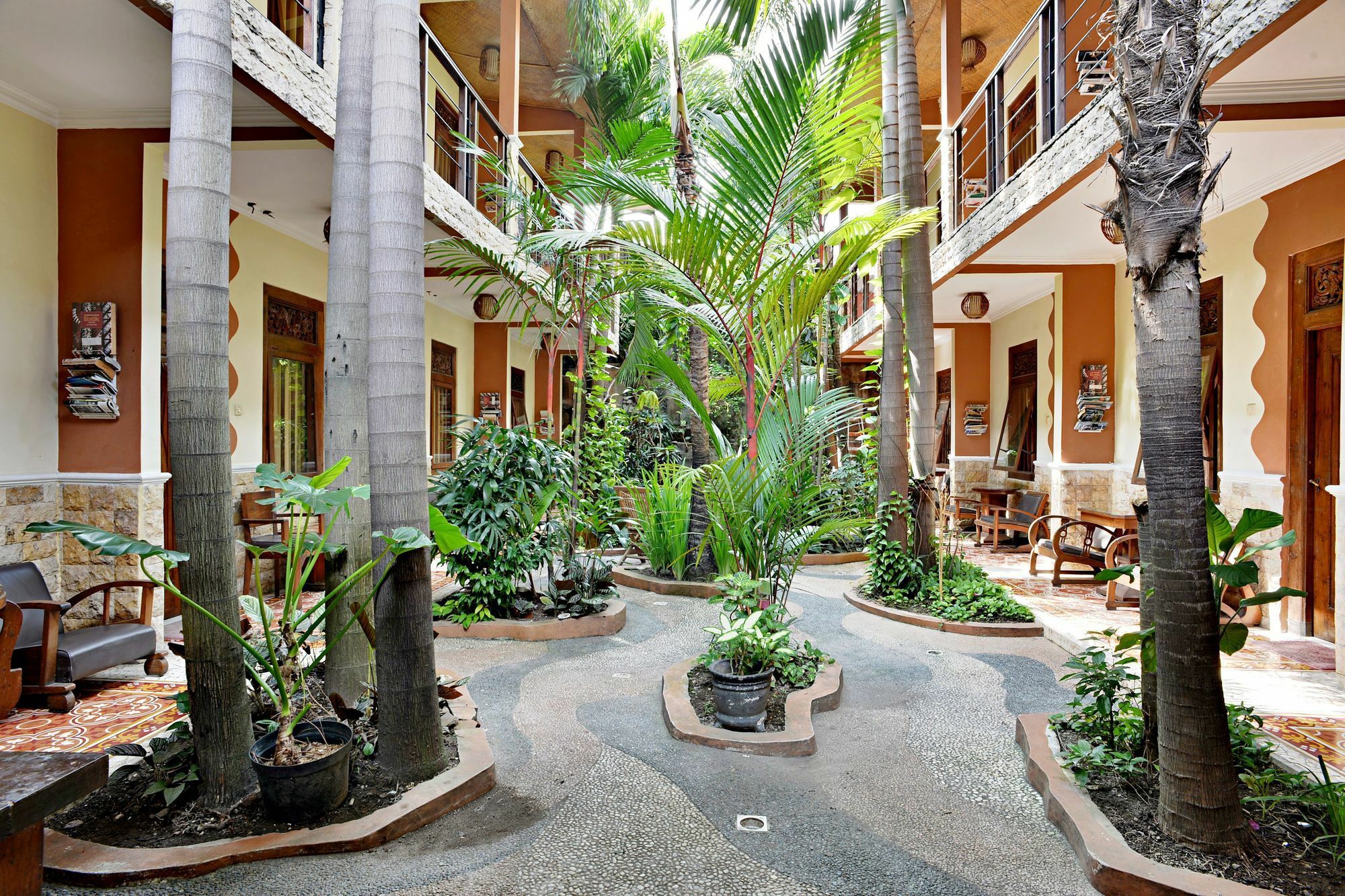 Zen Rooms Malioboro Sosrowijayan Wetan ยอกยาการ์ตา ภายนอก รูปภาพ