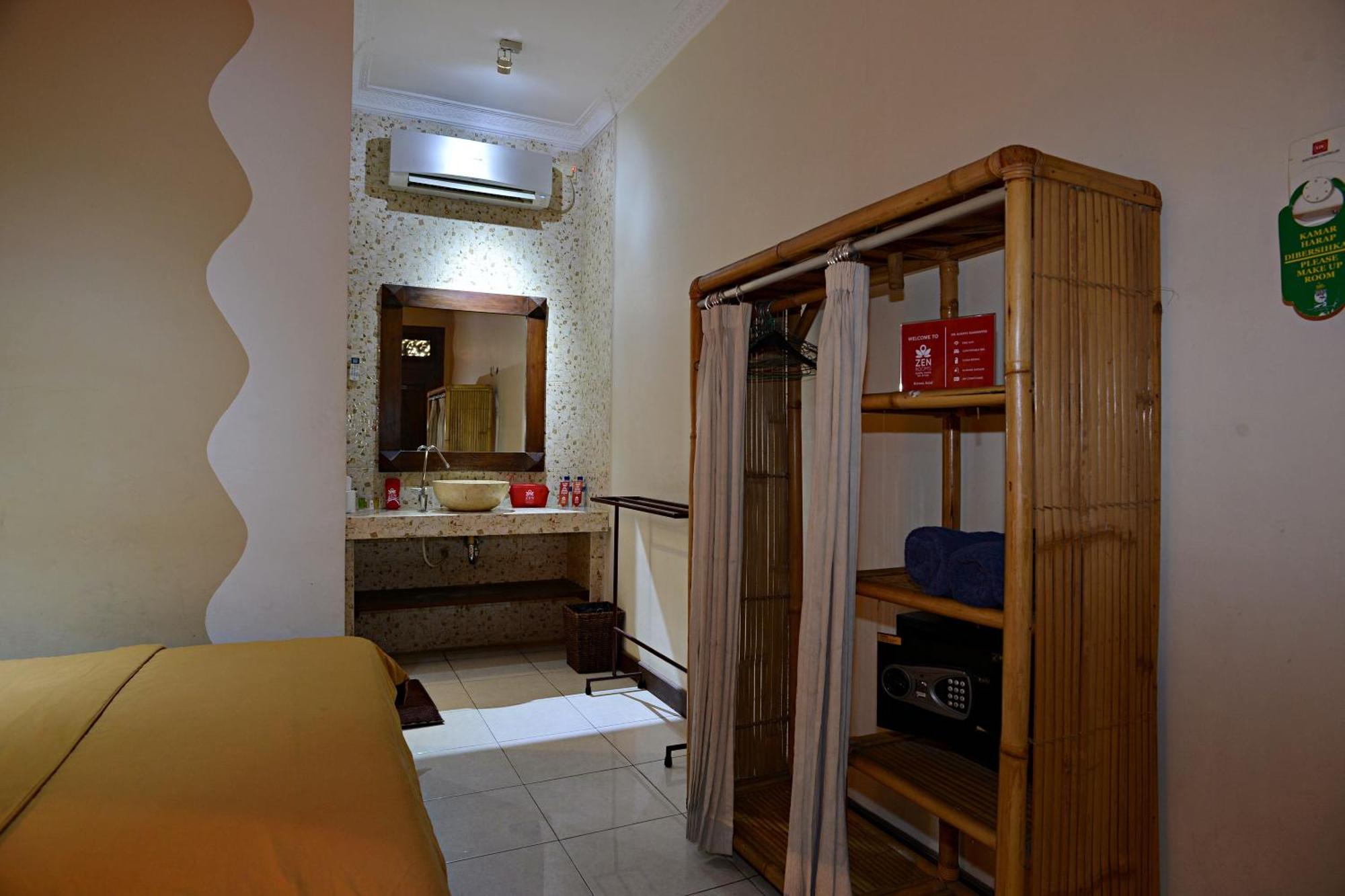 Zen Rooms Malioboro Sosrowijayan Wetan ยอกยาการ์ตา ภายนอก รูปภาพ